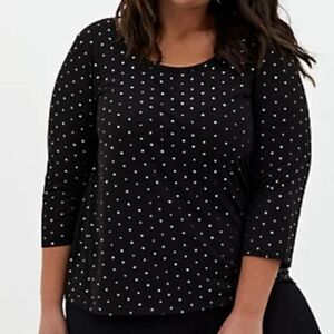 4x 26W Torrid Black Silver Tee Cropped Fit Active